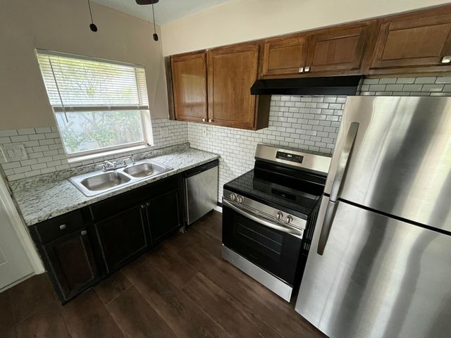 1335 NW 7th Terrace, Fort Lauderdale, FL 33311