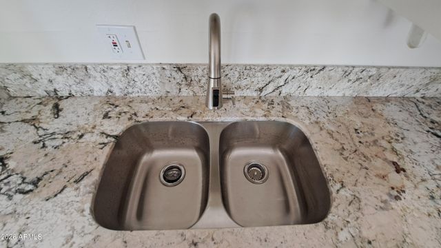 1318 S Avenida Polar -- F208, Tucson, AZ 85710