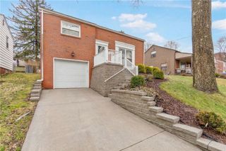 43 Seneca Dr, Mt Lebanon, PA 15228
