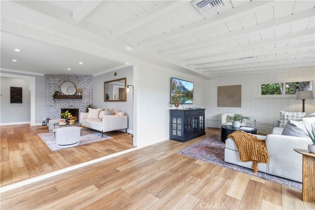 8407 Broadacre Drive, Sun Valley, CA 91352