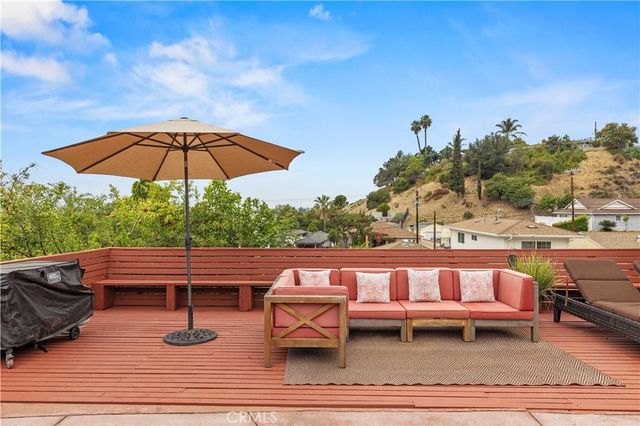 8407 Broadacre Drive, Sun Valley, CA 91352