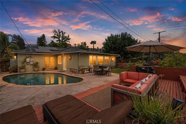 8407 Broadacre Drive, Sun Valley, CA 91352