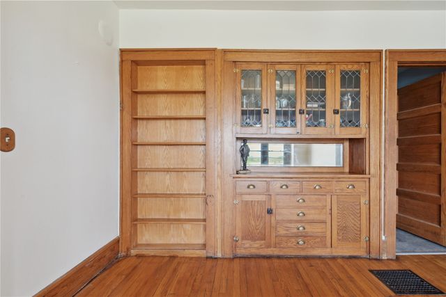 829 Union Avenue, Lowden, IA 52255