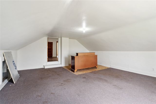 829 Union Avenue, Lowden, IA 52255