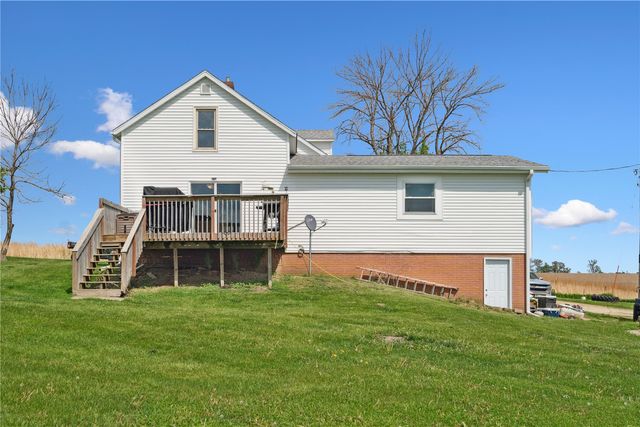 829 Union Avenue, Lowden, IA 52255