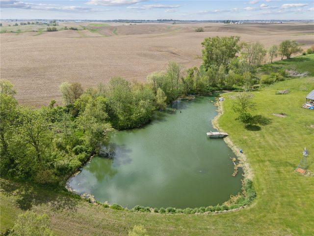 829 Union Avenue, Lowden, IA 52255