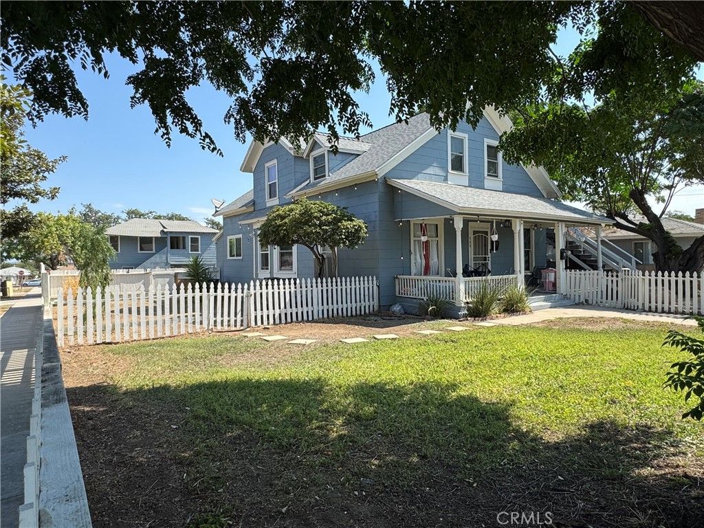 523 W 5th Street, Corona, CA 92882 — photo 2