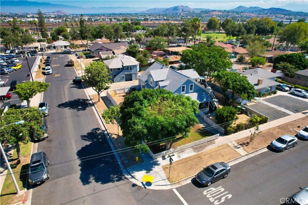 523 W 5th Street, Corona, CA 92882 — photo 4
