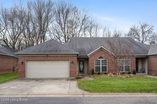 1204 Twin Willows Ln, Louisville, KY 40214