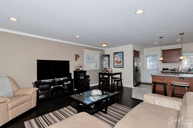 533 Bobby Lane, Mundelein, IL 60060