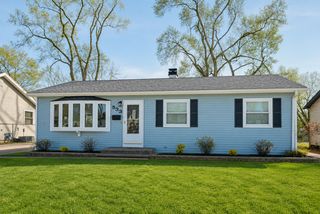 533 Bobby Lane, Mundelein, IL 60060