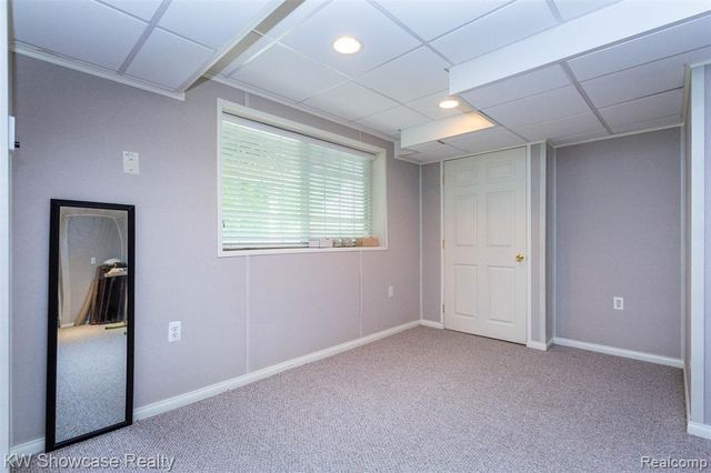 5726 Pinecroft Court 44, Clawson, MI 48346