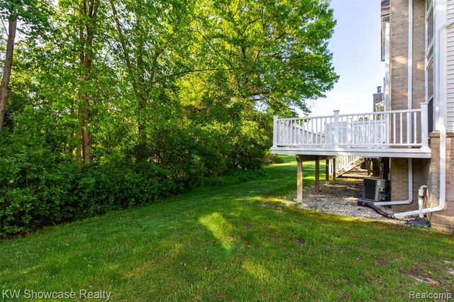 5726 Pinecroft Court 44, Clawson, MI 48346