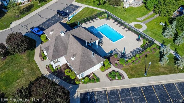 5726 Pinecroft Court 44, Clawson, MI 48346