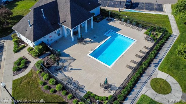 5726 Pinecroft Court 44, Clawson, MI 48346