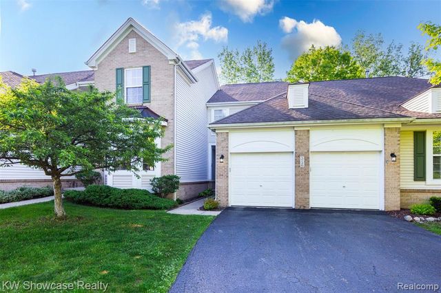 5726 Pinecroft Court 44, Clawson, MI 48346