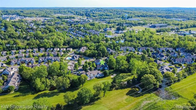 5726 Pinecroft Court 44, Clawson, MI 48346