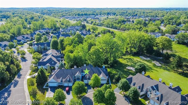 5726 Pinecroft Court 44, Clawson, MI 48346