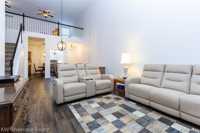 5726 Pinecroft Court 44, Clawson, MI 48346
