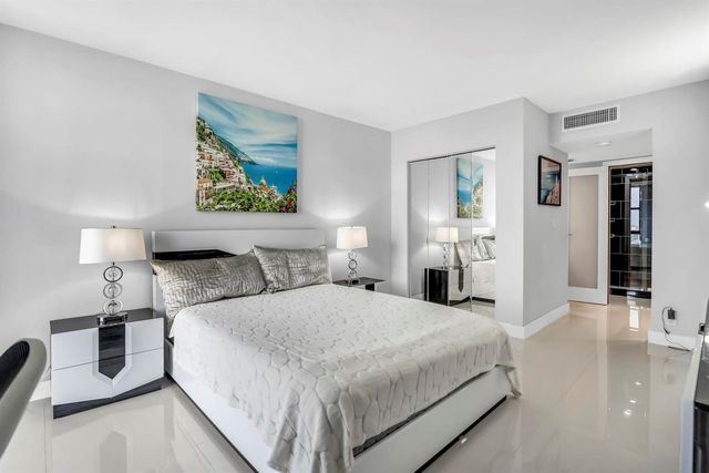 20335 W Country Club 1901, Aventura, FL 33180