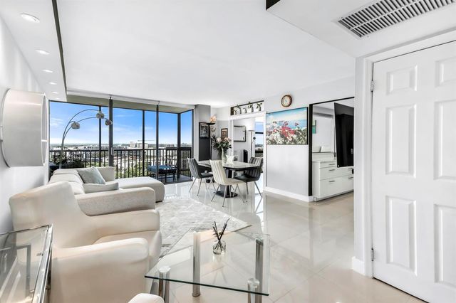 20335 W Country Club 1901, Aventura, FL 33180