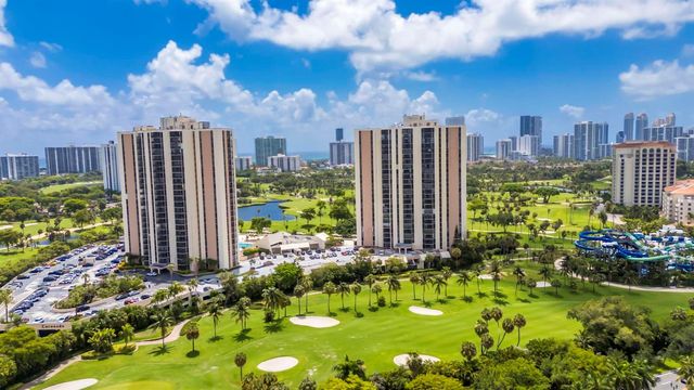 20335 W Country Club 1901, Aventura, FL 33180