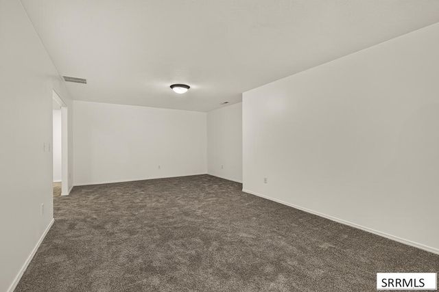 1109 S Diamond Circle, Ammon, ID 83406