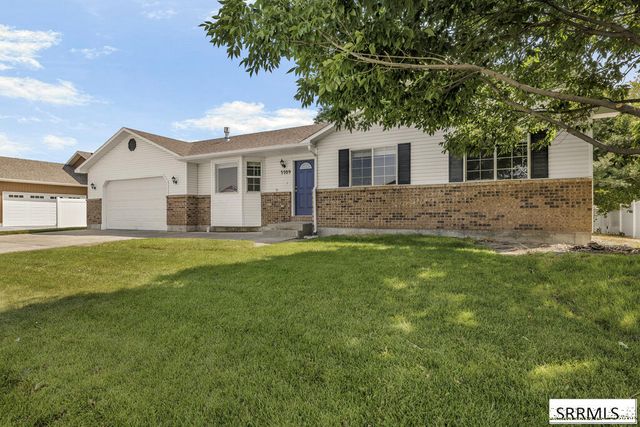1109 S Diamond Circle, Ammon, ID 83406