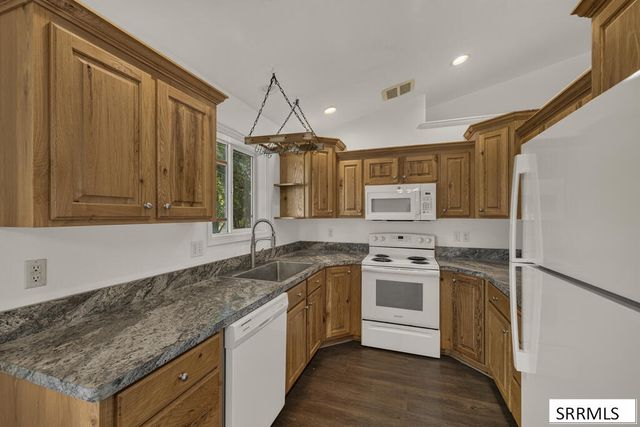 1109 S Diamond Circle, Ammon, ID 83406