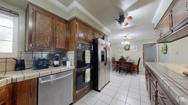 7503 Olive Drive, Bakersfield, CA 93308
