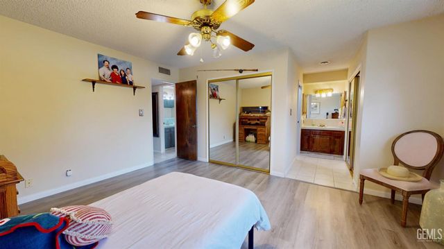 7503 Olive Drive, Bakersfield, CA 93308