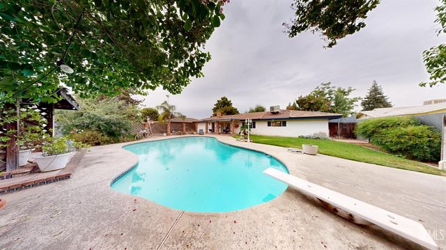 7503 Olive Drive, Bakersfield, CA 93308