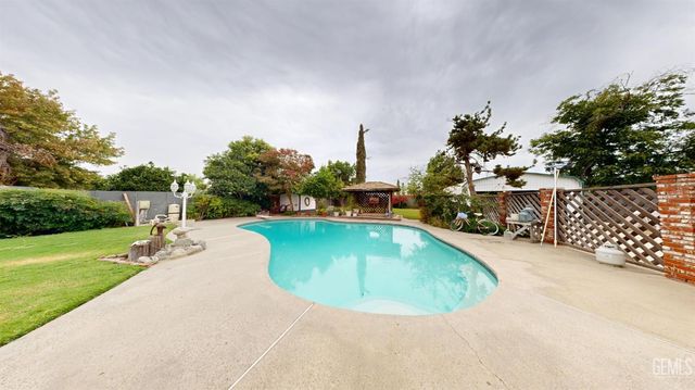 7503 Olive Drive, Bakersfield, CA 93308