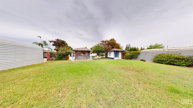 7503 Olive Drive, Bakersfield, CA 93308