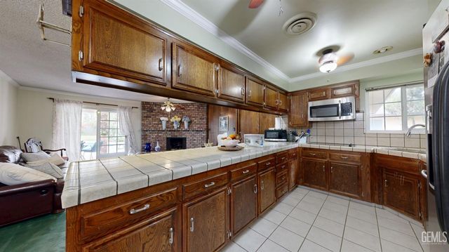 7503 Olive Drive, Bakersfield, CA 93308