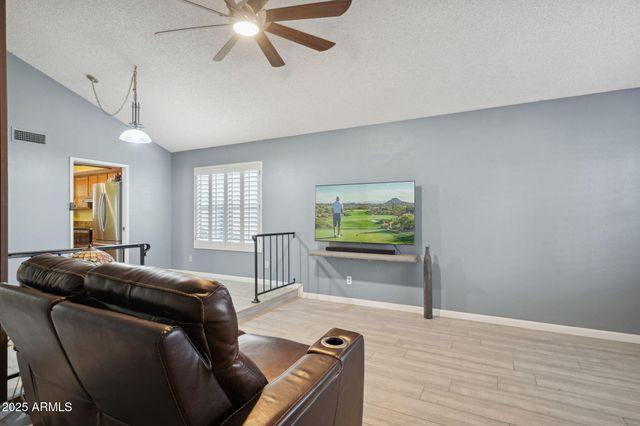 12214 S SHOSHONI Drive, Phoenix, AZ 85044