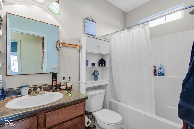 6712 Wilmot Lane, Avon, IN 46123