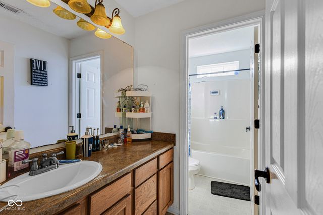 6712 Wilmot Lane, Avon, IN 46123