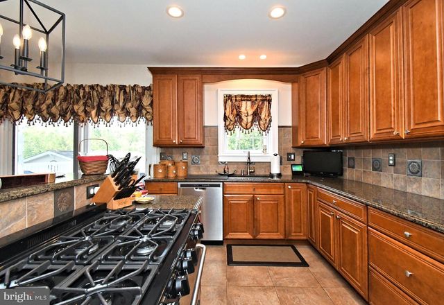 1651 N NORTH WALES RD, Norristown, PA 19403