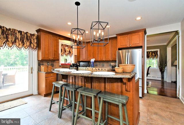 1651 N NORTH WALES RD, Norristown, PA 19403