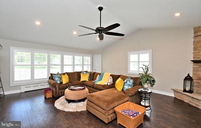 1651 N NORTH WALES RD, Norristown, PA 19403