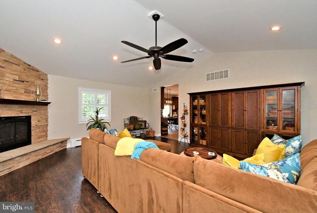 1651 N NORTH WALES RD, Norristown, PA 19403
