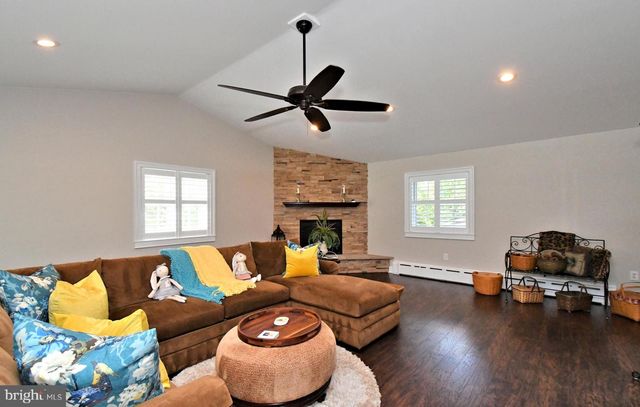 1651 N NORTH WALES RD, Norristown, PA 19403