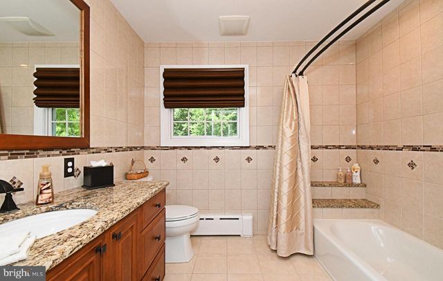 1651 N NORTH WALES RD, Norristown, PA 19403