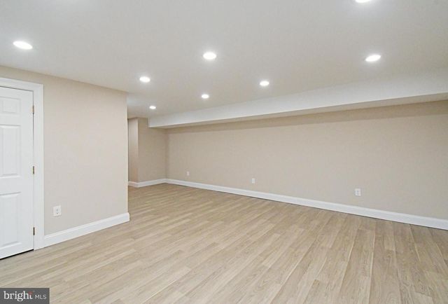 1651 N NORTH WALES RD, Norristown, PA 19403