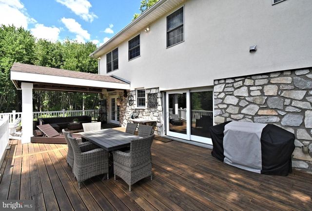 1651 N NORTH WALES RD, Norristown, PA 19403