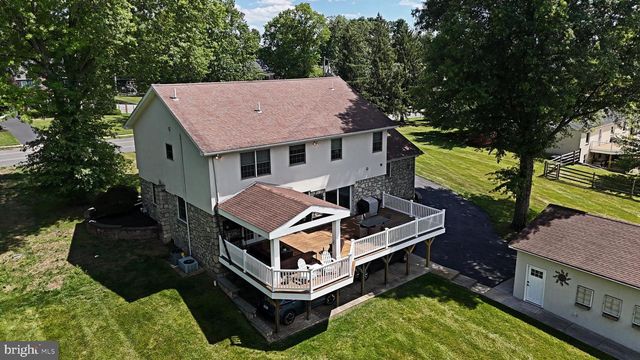 1651 N NORTH WALES RD, Norristown, PA 19403