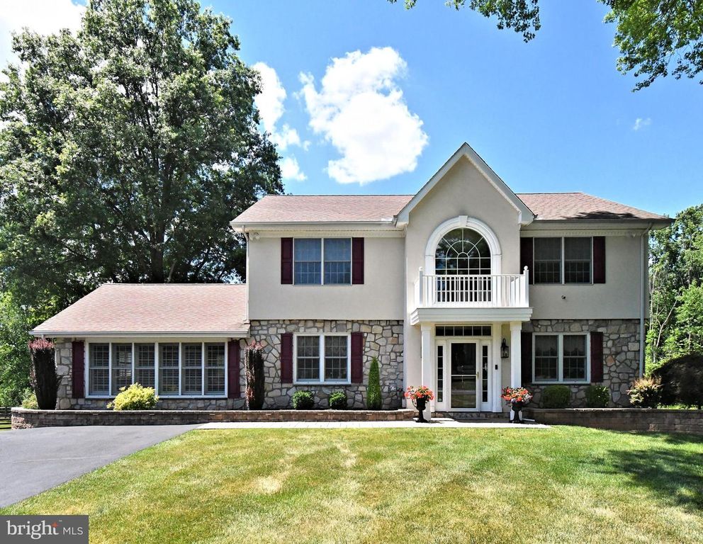 1651 N NORTH WALES RD, Norristown, PA 19403