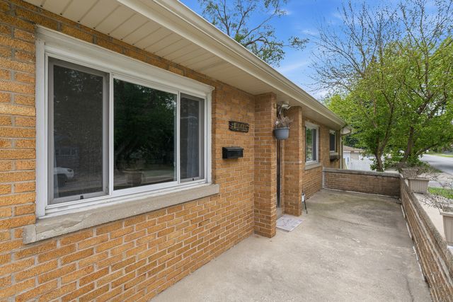 15000 Avers Avenue, Midlothian, IL 60445