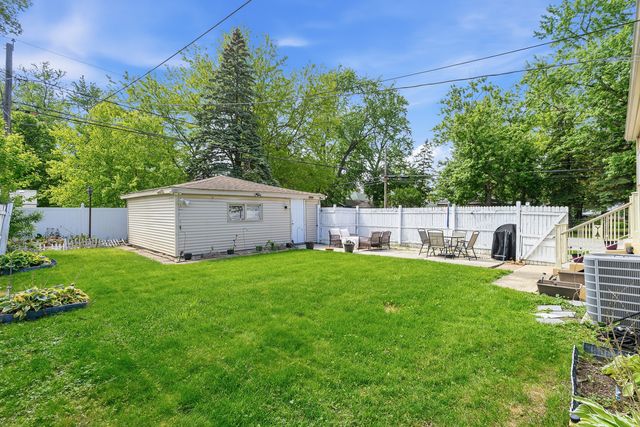 15000 Avers Avenue, Midlothian, IL 60445